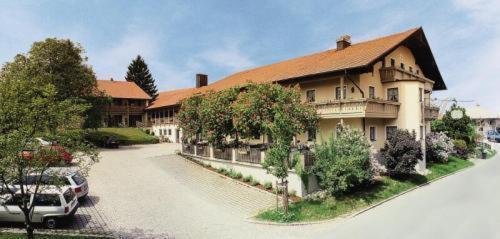 Gasthof Mayrwirt Saaldorf Εξωτερικό φωτογραφία